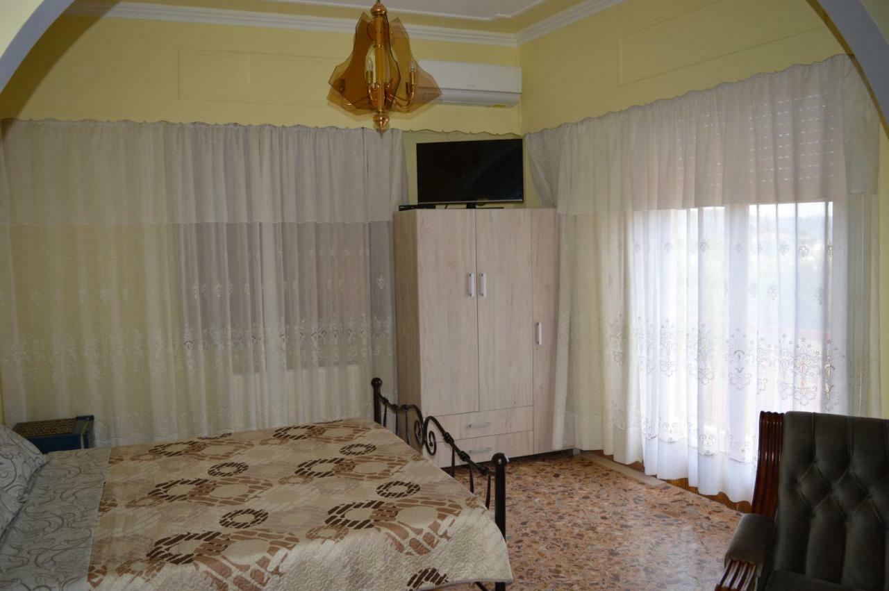 Anita'S Hosting Apartman Kalamáta Kültér fotó
