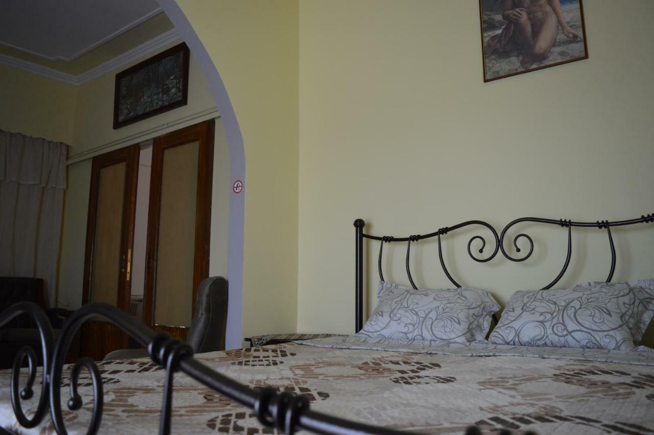 Anita'S Hosting Apartman Kalamáta Kültér fotó